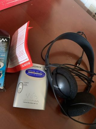 Radio portatile Sony Walkman SRF-59 + cuffie