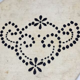 Bolsa Linho Cru Bordada à Mão