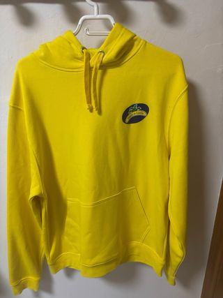 Lote de ropa i artículos publicitarios