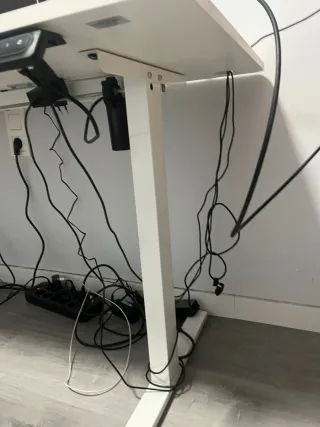 Mesa elevable blanca