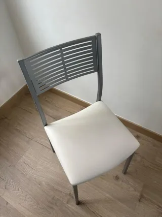 Set de 4 sillas metálicas