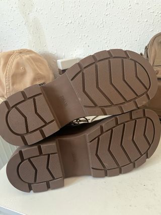 Botín marrón con cordones