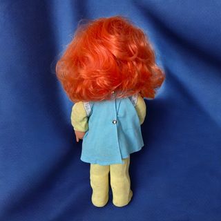 Bambola Vintage Anni ’70 – Vestito Ricamato