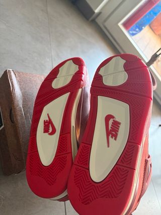 Jordan 4 Rosse