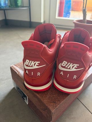 Jordan 4 Rosse