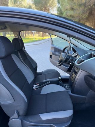 Peugeot 207 2007 1.6 hdi 90 cv 228.000 km