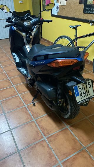 Yamaha XMAX 125 2018 Negra/Azul