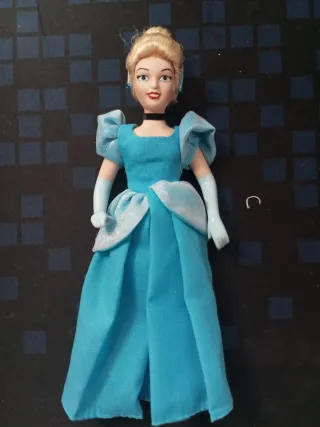 Collezione di Bambole Disney in Porcellana