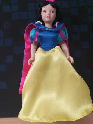 Collezione di Bambole Disney in Porcellana