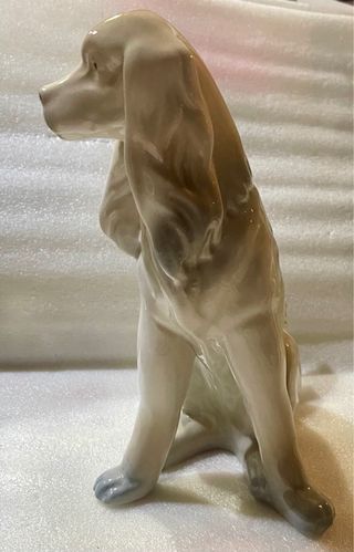 Figura perro porcelana sentado alta calidad 23 ctm
