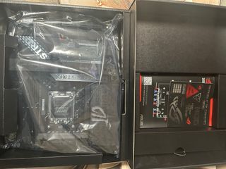 Placa Base ASUS ROG STRIX X870E-E GAMING WIFI