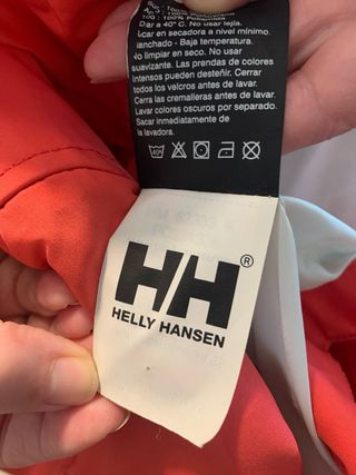 Cazadora Helly Hansen de mujer color coral