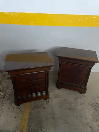 Muebles de madera maciza