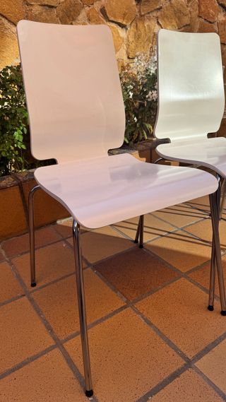 Juego de 4 sillas de comedor blancas