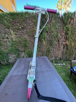 Monopatín Oxelo Mid 9 Decathlon Blanco/Rosa