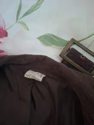 Abrigo marrón de pana