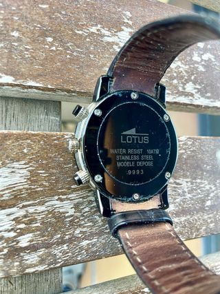 Reloj LOTUS (original)