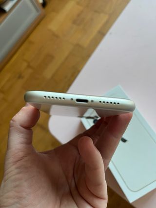 iPhone 11 128GB Plata