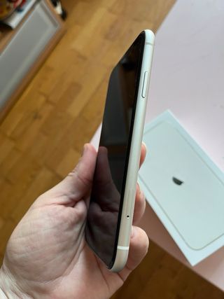 iPhone 11 128GB Plata