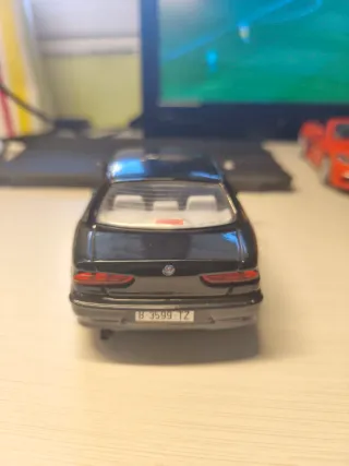 Alfa Romeo 156 Negro 1:24