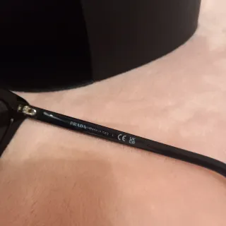Gafas de Sol Prada Negras + Funda