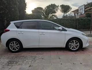 Toyota Auris 2014