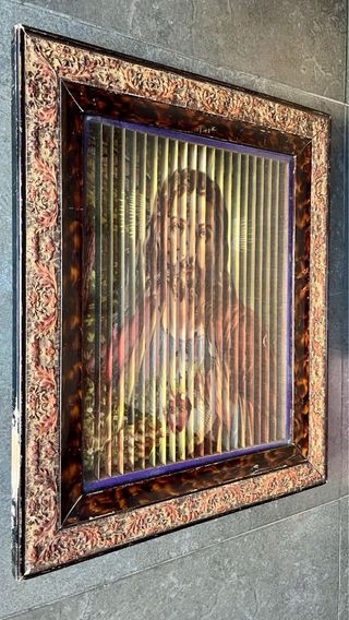 Cuadro lenticular de temática religiosa