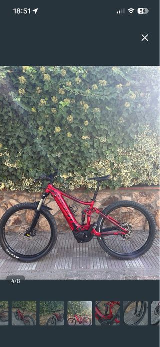 Bicicleta Eléctrica Giant Roja