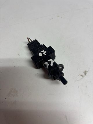 Interruptor De Luz De Freno 0045452114(c)