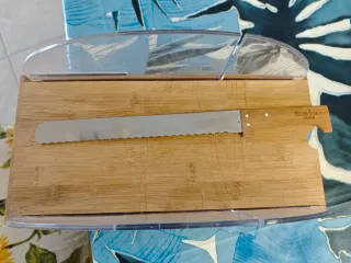 Tagliere per pane e formaggio Barilla con coltello