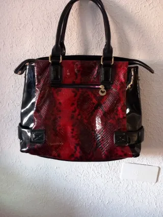 Bolso Lola Casademunt Rojo y Negro Piel Serpiente