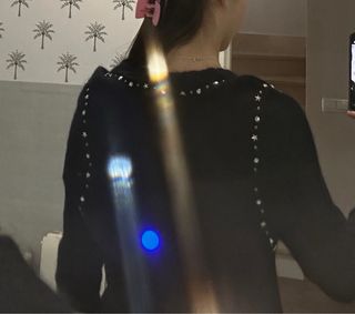 Jersey negro con pedrería