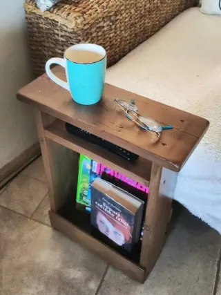 Mobiletto porta riviste in legno