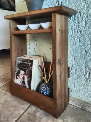 Mobiletto porta riviste in legno