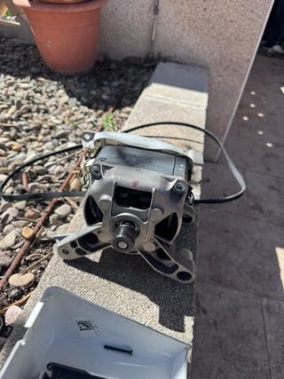 Motor y Placa Lavadora Indesit
