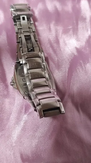 Reloj Lotus Mujer Plata y Blanco