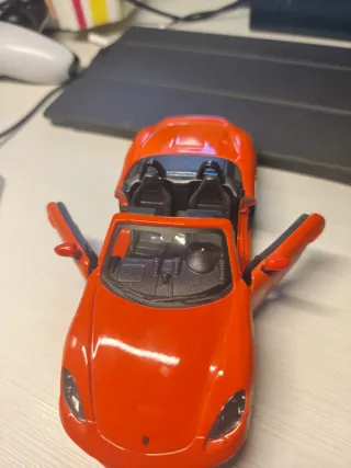 Porsche 718 boxster 1:24