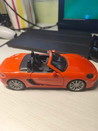 Porsche 718 boxster 1:24