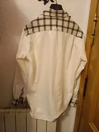 Blusa Hand Over Lentejuelas Blanca