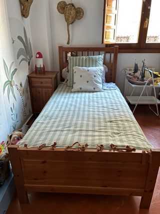 2 Camas de Madera Maciza