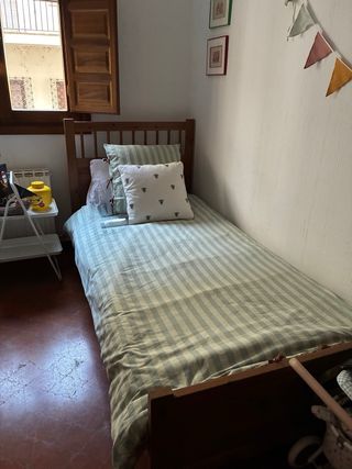 2 Camas de Madera Maciza