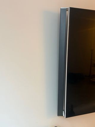 Smart TV LG 79 Negra y Plateada