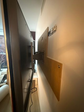 Smart TV LG 79 Negra y Plateada