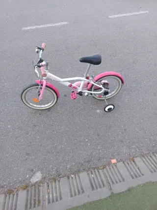 Bicicleta infantil rosa BTWIN