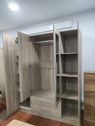 Armario 4 puertas con espejo