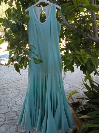 Vestido Flamenca Azul Claro,49cm pecho ,133cm larg