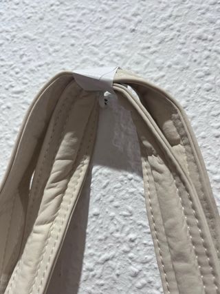 Bolso Mochila Voyager Desigual Crema