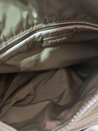 Bolso Mochila Voyager Desigual Crema