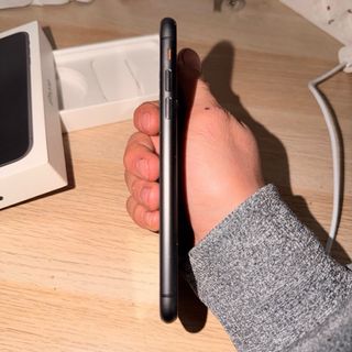 iPhone 11 96% salud de batería
