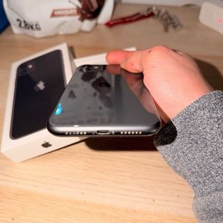 iPhone 11 96% salud de batería